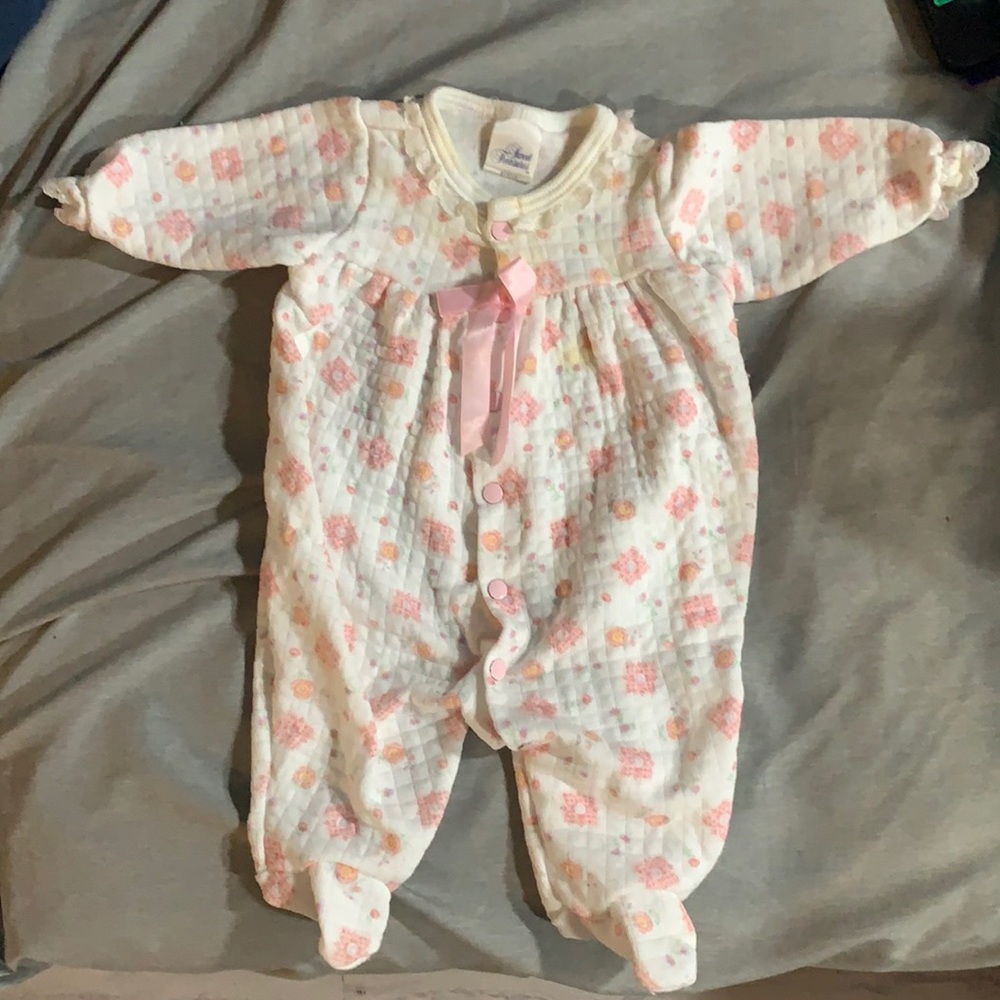 Sweet Treasures vintage 6-9 Months Footie Pajamas